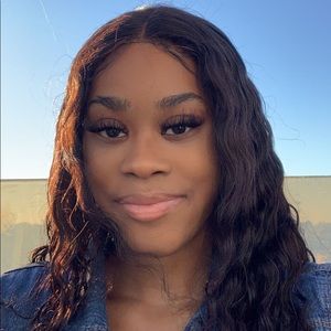 Meet your Posher, Faith